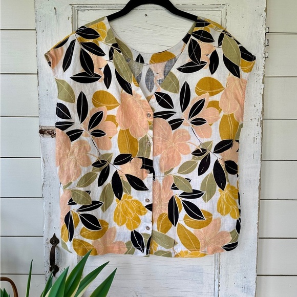 RACHEL ZOE, WOMENS FLORAL TOP IN 100% LINEN. SHORT SLEEVE, BACK V-NECK. NS - Picture 4 of 7